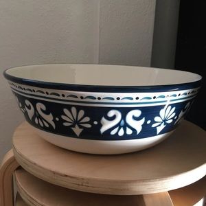 Bobby flay pasta/salad serving bowl